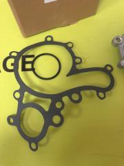 Помпа водяная LX570 URJ201 3UR-FE