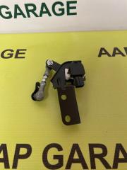 Датчик положения кузова Mitsubishi PAJERO