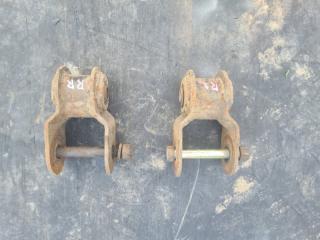 КРЕПЛЕНИЕ РЕССОРЫ заднее TOYOTA ToyoACE 1989-1996