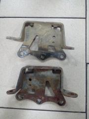 Крепление стабилизатора переднее TOYOTA HIACE REGIUS 1997-2001