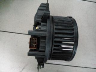 Мотор печки передний A4 2001-2004 B6 ALT Мотор печки передний A4 2001-2004 B6 ALT