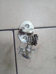 Замок багажника передний TOYOTA Vitz 1996-2001