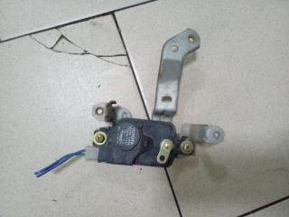 Замок багажника передний TOYOTA SPRINTER 1992-2002