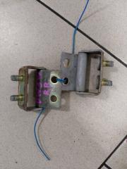 ПЕТЛЯ КРЫШКИ БАГАЖНИКА задняя MAZDA DEMIO 2008 контрактная ПЕТЛЯ КРЫШКИ БАГАЖНИКА задняя MAZDA DEMIO 2008