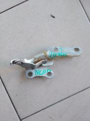Петля капота правая TOYOTA PROBOX 2000-2005