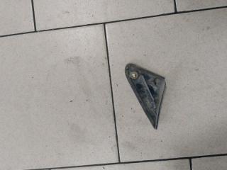 Уголок передний левый TOYOTA platz 1999-2005