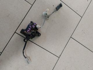 Запчасть активатор замка двери Honda Domani 1995