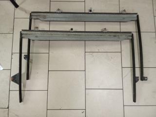 Запчасть шторка окна передняя правая MAZDA BONGO FRIENDEE 1995-2001
