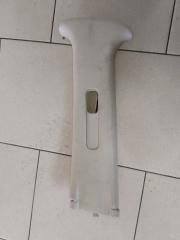 Запчасть накладка стойки правая Toyota Vitz 2002
