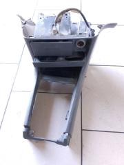 Запчасть консоль кпп Toyota CAMRY 1992