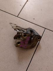 Запчасть замок двери TOYOTA CALDINA 1997