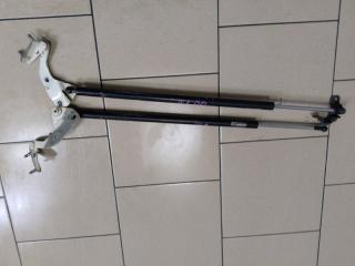 Амортизатор багажника задний Honda Zest 2007