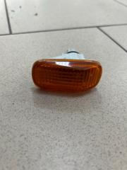 Повторитель в крыло HONDA STREAM 2000