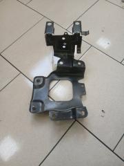 ПОДСТАВКА ПОД АККУМУЛЯТОР FORD KUGA 2010 контрактная ПОДСТАВКА ПОД АККУМУЛЯТОР FORD KUGA 2010
