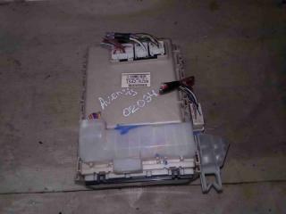 Фото запчасти блок предохранителей Toyota Avensis 2009 контрактная запчасть Запчасть блок предохранителей Toyota Avensis 2009