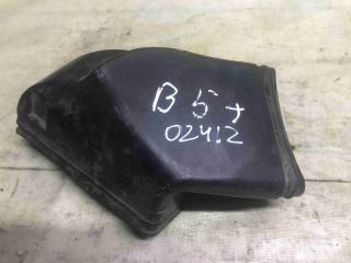 Запчасть патрубок воздушного фильтра Volkswagen Passat B5+ 2003