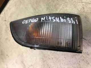 Фото запчасти поворотник правый Mitsubishi Colt 1990 контрактная запчасть Запчасть поворотник правый Mitsubishi Colt 1990