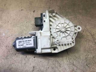 Фото запчасти моторчик стеклоподъемника передний правый Audi A5 2010 контрактная запчасть Запчасть моторчик стеклоподъемника передний правый Audi A5 2010