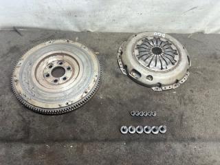 Фото запчасти комплект сцепления Volkswagen Golf 5 2003-2006 Б/У запчасть Запчасть комплект сцепления Volkswagen Golf 5 2003-2006