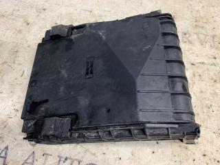 Фото запчасти крышка блока предохранителей Audi q3 2017 контрактная запчасть Запчасть крышка блока предохранителей Audi q3 2017