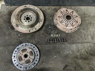 Фото запчасти комплект сцепления Toyota Corolla 2000-2007 Б/У запчасть Запчасть комплект сцепления Toyota Corolla 2000-2007