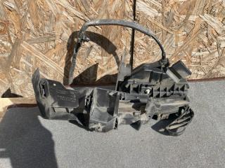 Запчасть замок двери передней правой Ford Focus 3 2011