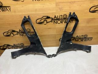 Фото запчасти кронштейн заднего бампера Audi Q7 2012 контрактная запчасть Запчасть кронштейн заднего бампера Audi Q7 2012