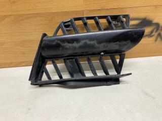 Фото запчасти заглушка бампера передняя левая Mitsubishi Outlander 2004 контрактная запчасть Запчасть заглушка бампера передняя левая Mitsubishi Outlander 2004