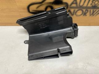 Запчасть воздуховод правый Audi Q7 2012