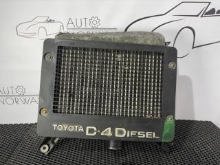Фото запчасти интеркулер Toyota RAV4 2006 Б/У запчасть Запчасть интеркулер Toyota RAV4 2006