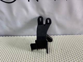 Фото запчасти крепление расширительного бачка JEEP Wrangler 2024 Б/У запчасть Запчасть крепление расширительного бачка JEEP Wrangler 2024