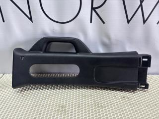 Фото запчасти накладка на стойку кузова правая JEEP Wrangler 2024 Б/У запчасть Запчасть накладка на стойку кузова правая JEEP Wrangler 2024