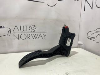 Фото запчасти педаль газа Volkswagen Passat B8 2015 контрактная запчасть Запчасть педаль газа Volkswagen Passat B8 2015