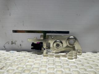 Запчасть антенна Mercedes GLS X166 2016