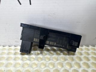 Фото запчасти антенна Volvo V60 2019 Б/У запчасть Запчасть антенна Volvo V60 2019