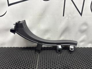 Фото запчасти накладка стойки багажника Volvo V60 2019 Б/У запчасть Запчасть накладка стойки багажника Volvo V60 2019