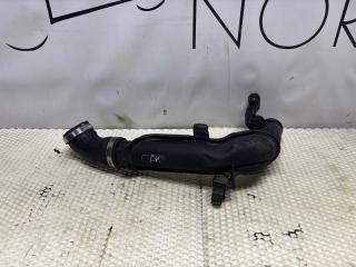 Фото запчасти патрубок интеркулера Skoda Yeti 2011 Б/У запчасть Запчасть патрубок интеркулера Skoda Yeti 2011