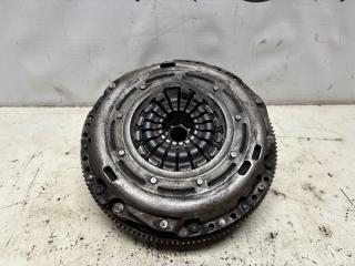 Фото запчасти двухмассовый маховик в сборе Skoda Yeti 2011 контрактная запчасть Запчасть двухмассовый маховик в сборе Skoda Yeti 2011