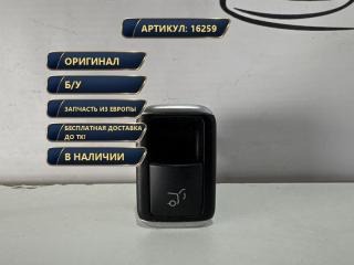 Фото запчасти кнопка открытия багажника Mercedes GLS X166/W166/В166 2016 Б/У запчасть Запчасть кнопка открытия багажника Mercedes GLS X166/W166/В166 2016