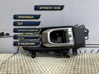Фото запчасти ручка двери внутренняя передняя правая Jeep Wrangler 2024 контрактная запчасть Запчасть ручка двери внутренняя передняя правая Jeep Wrangler 2024