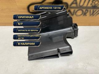 Фото запчасти воздуховод правый Audi Q7 2012 контрактная запчасть Запчасть воздуховод правый Audi Q7 2012