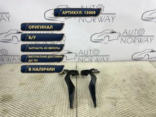 Запчасть петля капота Subaru Outback 2009