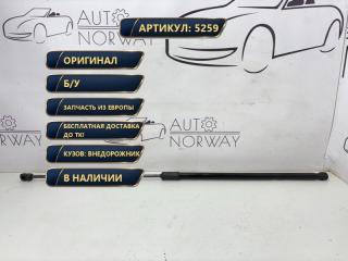 Запчасть амортизатор капота передний Audi q3 2017