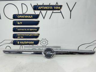 Запчасть накладка двери (крышки) багажника Opel Zafira C 2016