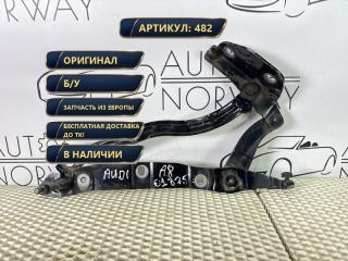 Запчасть петля багажника левая Audi A8 D3 (4E) 2010