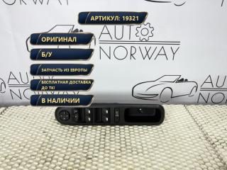 Запчасть блок управления стеклоподъемниками Peugeot 5008 2010