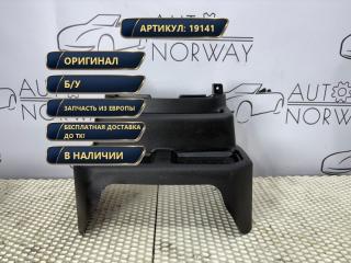 Фото запчасти накладка в салоне Jeep Wrangler 2024 Б/У запчасть Запчасть накладка в салоне Jeep Wrangler 2024