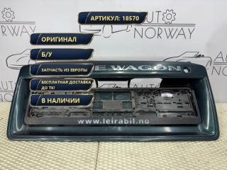 Запчасть накладка двери (крышки) багажника Mitsubishi Space Wagon III 1999
