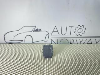 Запчасть блок реле Toyota Avensis 2010