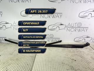 Запчасть щеткодержатель (поводок стеклоочистителя правый Toyota Avensis 2016